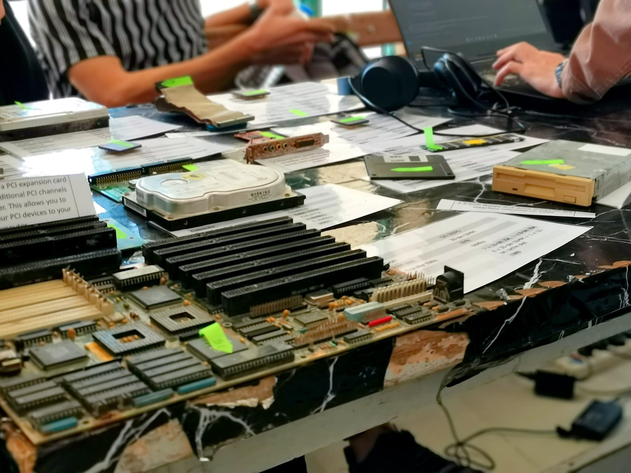 اليوم العلمي - 1